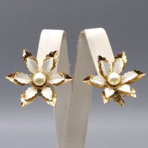 Vintage Emmons Flower Earrings, Gold Tone and White Floral Clip Ons with Pearl